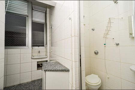 Apartamento para alugar com 135m², 3 quartos e 1 vaga Apartamento para alugar com 135m², 3 quartos e 1 vagaBanheiro de Serviço