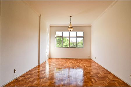 Apartamento para alugar com 135m², 3 quartos e 1 vaga Apartamento para alugar com 135m², 3 quartos e 1 vagaSala