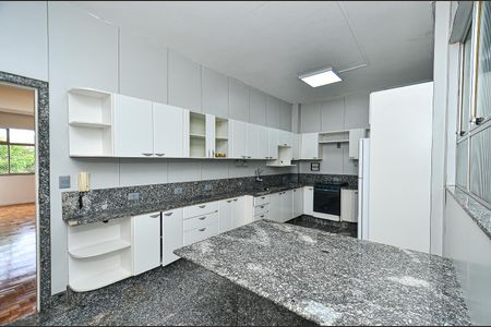 Apartamento para alugar com 135m², 3 quartos e 1 vaga Apartamento para alugar com 135m², 3 quartos e 1 vagaCozinha