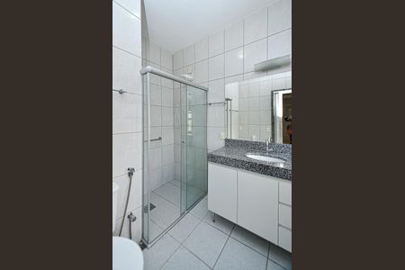 Apartamento para alugar com 135m², 3 quartos e 1 vaga Apartamento para alugar com 135m², 3 quartos e 1 vagaBanheiro da Suíte