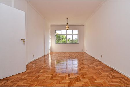 Apartamento para alugar com 135m², 3 quartos e 1 vaga Apartamento para alugar com 135m², 3 quartos e 1 vagaSala