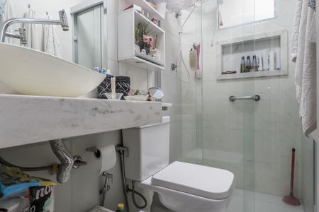 Banheiro Social de casa à venda com 2 quartos, 42m² em São João Batista, Belo Horizonte