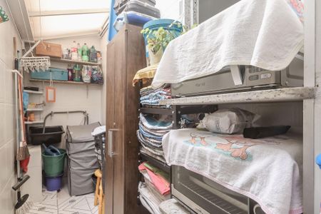 Casa à venda com 42m², 2 quartos e sem vaga Casa à venda com 42m², 2 quartos e sem vagaÁrea de Serviço