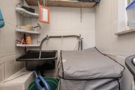 Casa à venda com 42m², 2 quartos e sem vaga Casa à venda com 42m², 2 quartos e sem vagaÁrea de Serviço