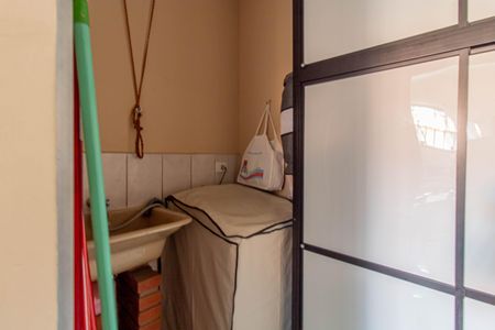 Casa à venda com 90m², 3 quartos e 2 vagas