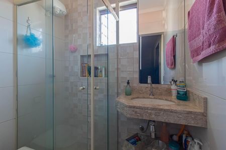 Casa à venda com 90m², 3 quartos e 2 vagas