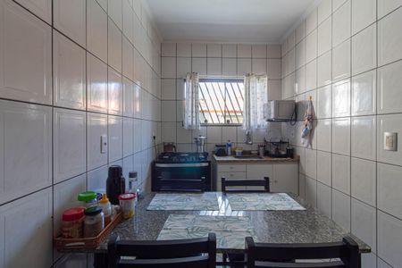 Casa à venda com 90m², 3 quartos e 2 vagas
