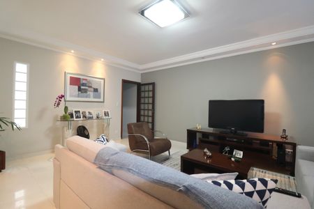 Casa à venda com 171m², 3 quartos e 3 vagasSala