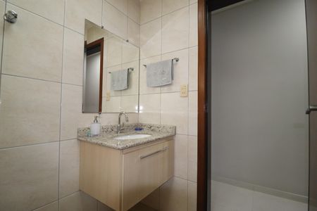 Casa à venda com 171m², 3 quartos e 3 vagasLavabo