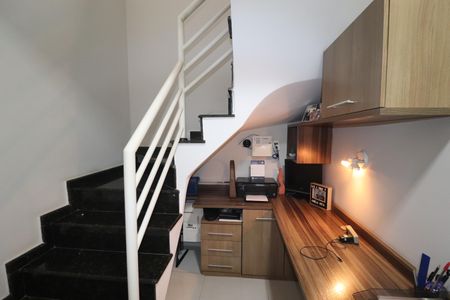 Casa à venda com 171m², 3 quartos e 3 vagasEscritório