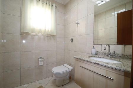 Casa à venda com 171m², 3 quartos e 3 vagasLavabo