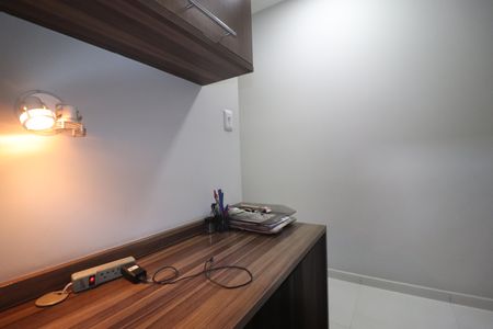 Casa à venda com 171m², 3 quartos e 3 vagasEscritório