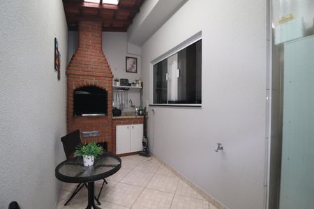 Casa à venda com 171m², 3 quartos e 3 vagasÁrea comum - Churrasqueira