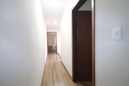 Casa à venda com 171m², 3 quartos e 3 vagasCorredor 