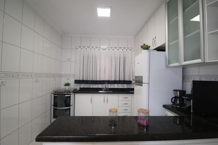 Casa à venda com 171m², 3 quartos e 3 vagasCozinha