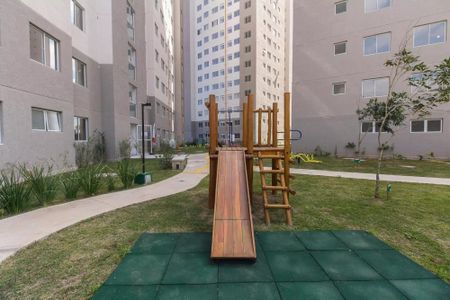 Apartamento à venda com 44m², 2 quartos e sem vaga Apartamento à venda com 44m², 2 quartos e sem vagaÁrea Comum