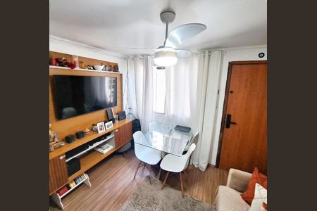 Sala de apartamento à venda com 2 quartos, 45m² em Conceicao, Osasco