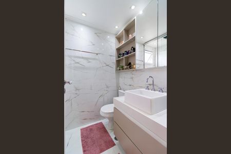 Apartamento à venda com 129m², 3 quartos e 2 vagasBanheiro da Suíte 1