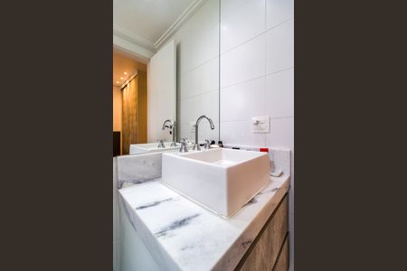 Apartamento à venda com 129m², 3 quartos e 2 vagasBanheiro da Suíte 3