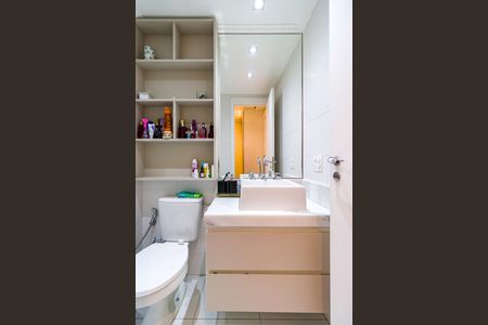 Apartamento à venda com 129m², 3 quartos e 2 vagasBanheiro da Suíte 2