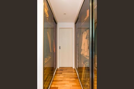 Apartamento à venda com 129m², 3 quartos e 2 vagasSuíte 1