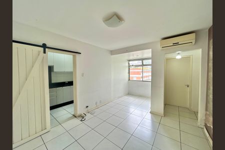 Apartamento à venda com 50m², 1 quarto e sem vagaSala