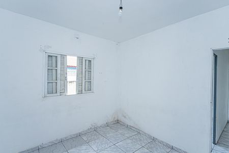 Quarto de casa para alugar com 1 quarto, 60m² em Parque Maria Domitila, São Paulo