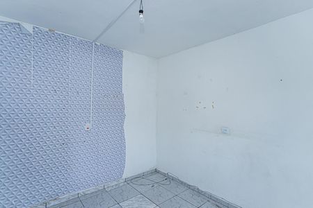 Quarto de casa para alugar com 1 quarto, 60m² em Parque Maria Domitila, São Paulo