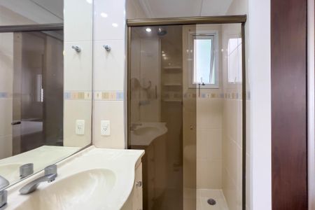 Apartamento para alugar com 70m², 3 quartos e 2 vagasBanheiro do quarto 1