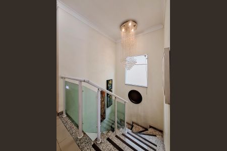 Casa à venda com 135m², 3 quartos e 3 vagasHall