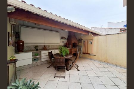 Casa à venda com 135m², 3 quartos e 3 vagasQuintal
