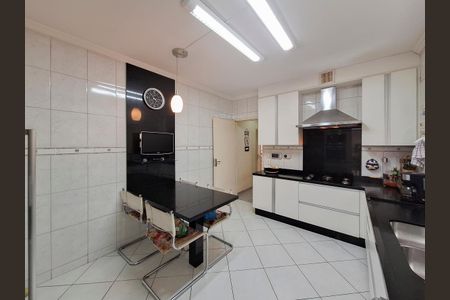 Casa à venda com 135m², 3 quartos e 3 vagasCozinha