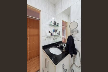 Casa à venda com 135m², 3 quartos e 3 vagasBanheiro Quarto 1