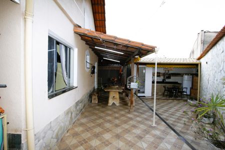 Casa à venda com 219m², 4 quartos e 4 vagasVaranda