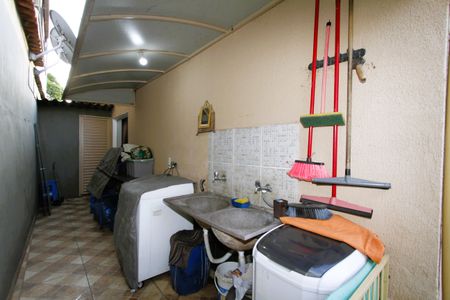 Casa à venda com 219m², 4 quartos e 4 vagasÁrea de Serviço