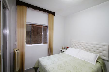 Casa à venda com 219m², 4 quartos e 4 vagasQuarto 1 casa 2