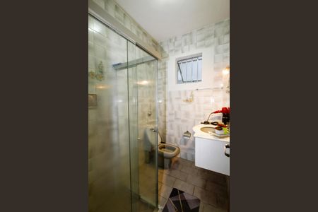 Casa à venda com 219m², 4 quartos e 4 vagasBanheiro 1 CASA 2