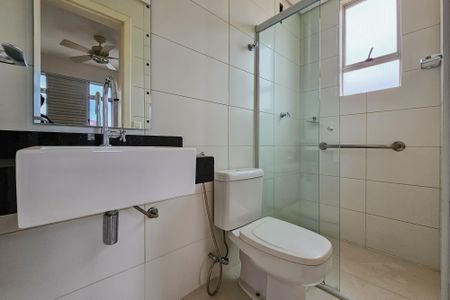 Apartamento à venda com 85m², 2 quartos e 1 vagaBanheiro da Suíte