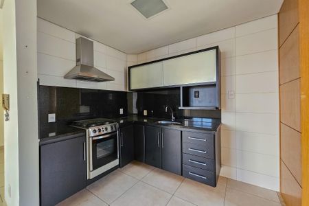 Apartamento à venda com 85m², 2 quartos e 1 vagaCozinha