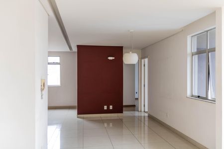 Sala de apartamento à venda com 1 quarto, 85m² em Grajaú, Belo Horizonte