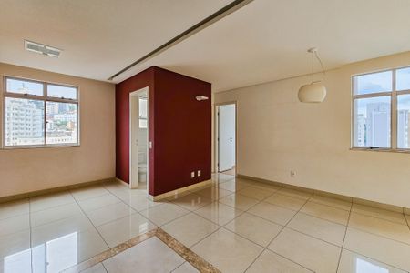 Apartamento à venda com 85m², 2 quartos e 1 vagaCozinha