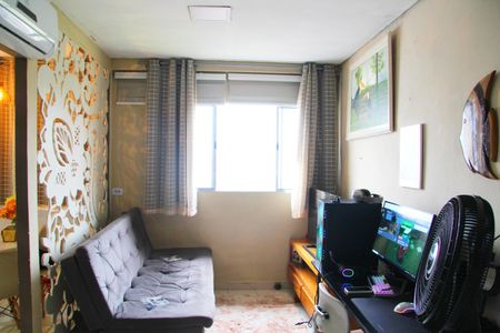 Sala e Quarto integrado  de casa para alugar com 2 quartos, 50m² em Jardim do Papai, Guarulhos