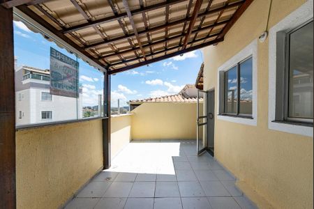 Apartamento à venda com 100m², 2 quartos e 1 vagaVaranda