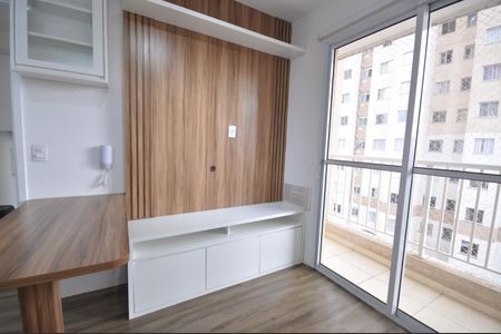 Sala de apartamento para alugar com 1 quarto, 29m² em Parque Vitoria, São Paulo