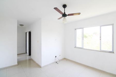 Sala de apartamento para alugar com 3 quartos, 53m² em Campo Grande, Rio de Janeiro