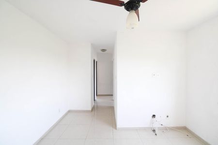 Sala de apartamento para alugar com 3 quartos, 53m² em Campo Grande, Rio de Janeiro