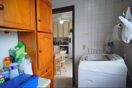 Casa à venda com 135m², 3 quartos e 2 vagasÁrea de Serviço