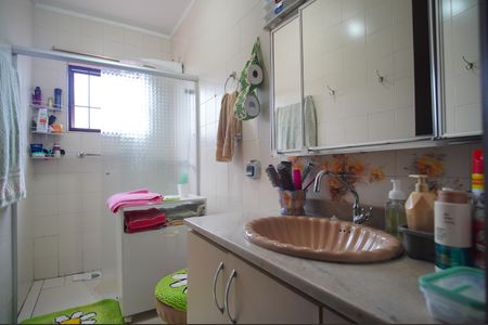 Casa à venda com 135m², 3 quartos e 2 vagasBanheiro da Suíte