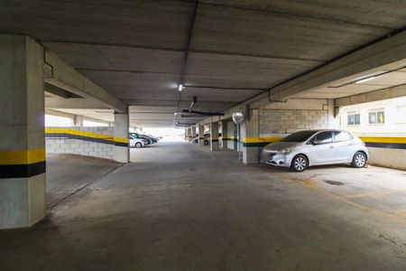 Apartamento para alugar com 43m², 2 quartos e 1 vaga Apartamento para alugar com 43m², 2 quartos e 1 vagaGaragem