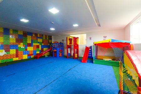 Apartamento para alugar com 43m², 2 quartos e 1 vaga Apartamento para alugar com 43m², 2 quartos e 1 vagaÁrea comum - Brinquedoteca